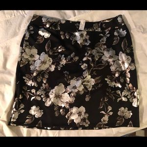 NWT pencil skirt